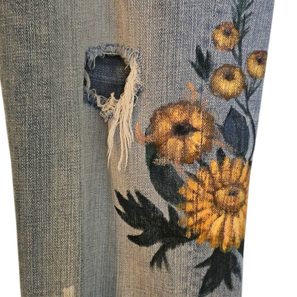 Pilcro by Anthropologie Boho Floral Mid Rise Boyfriend Distressed Denim Jeans - Picture 4 of 10